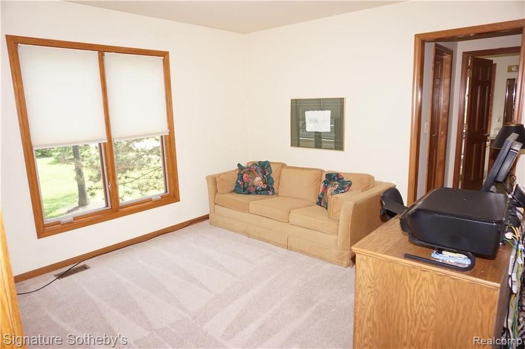 1290 Pebble Pointe Drive Rochester, MI 48307 - Photo 22 of 25