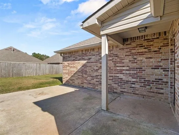 $220,500 | 356 Long Hill Drive, Sulphur, LA 70665