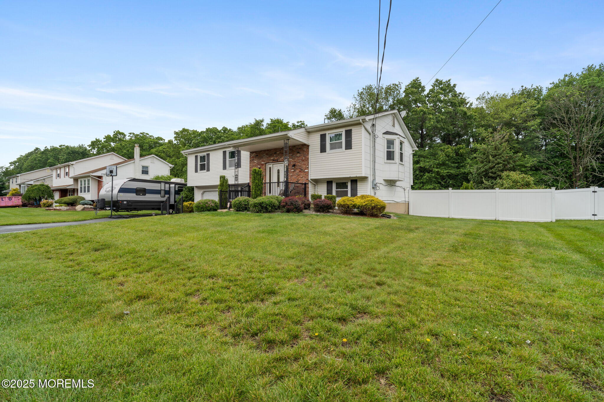 20 Sugar Bush Road Howell, NJ 07731 - Photo 5 of 63 005-original-photo