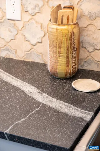 $575,000 | 349 10th Street Northwest, Charlottesville, VA 22903