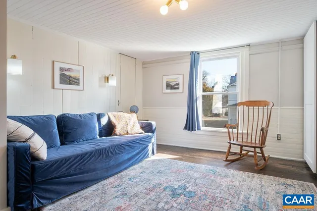 $575,000 | 349 10th Street Northwest, Charlottesville, VA 22903