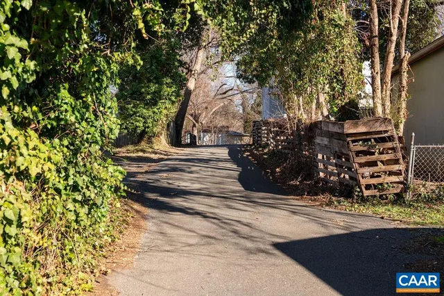 $575,000 | 349 10th Street Northwest, Charlottesville, VA 22903