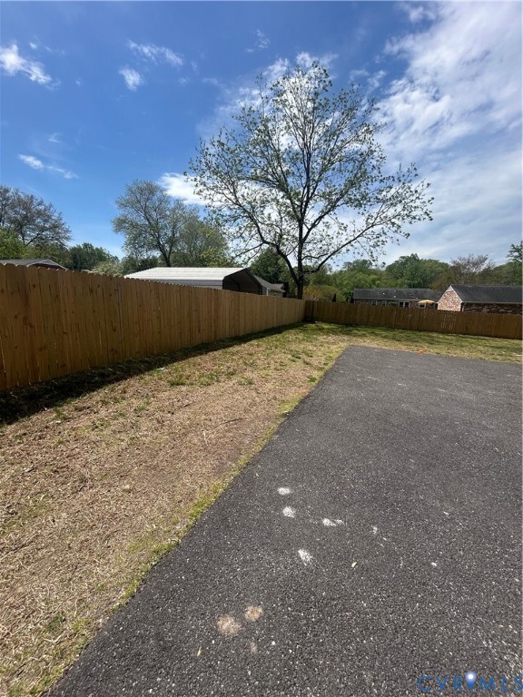 6631 Rural Point Road Mechanicsville, VA 23116 - Photo 27 of 29 New privacy fence