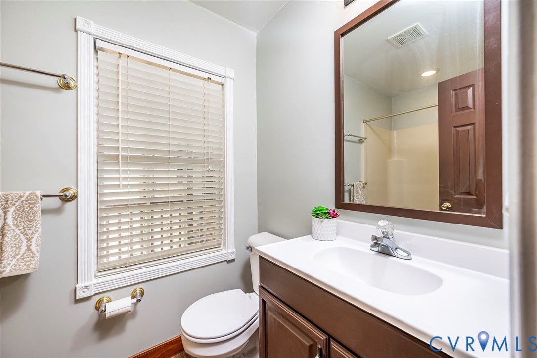 6631 Rural Point Road Mechanicsville, VA 23116 - Photo 10 of 29