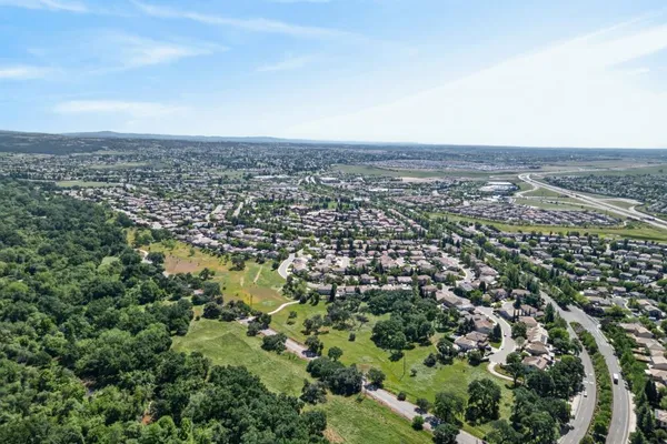 $899,900 | 525 Sherbourne Lane, Lincoln, CA 95648