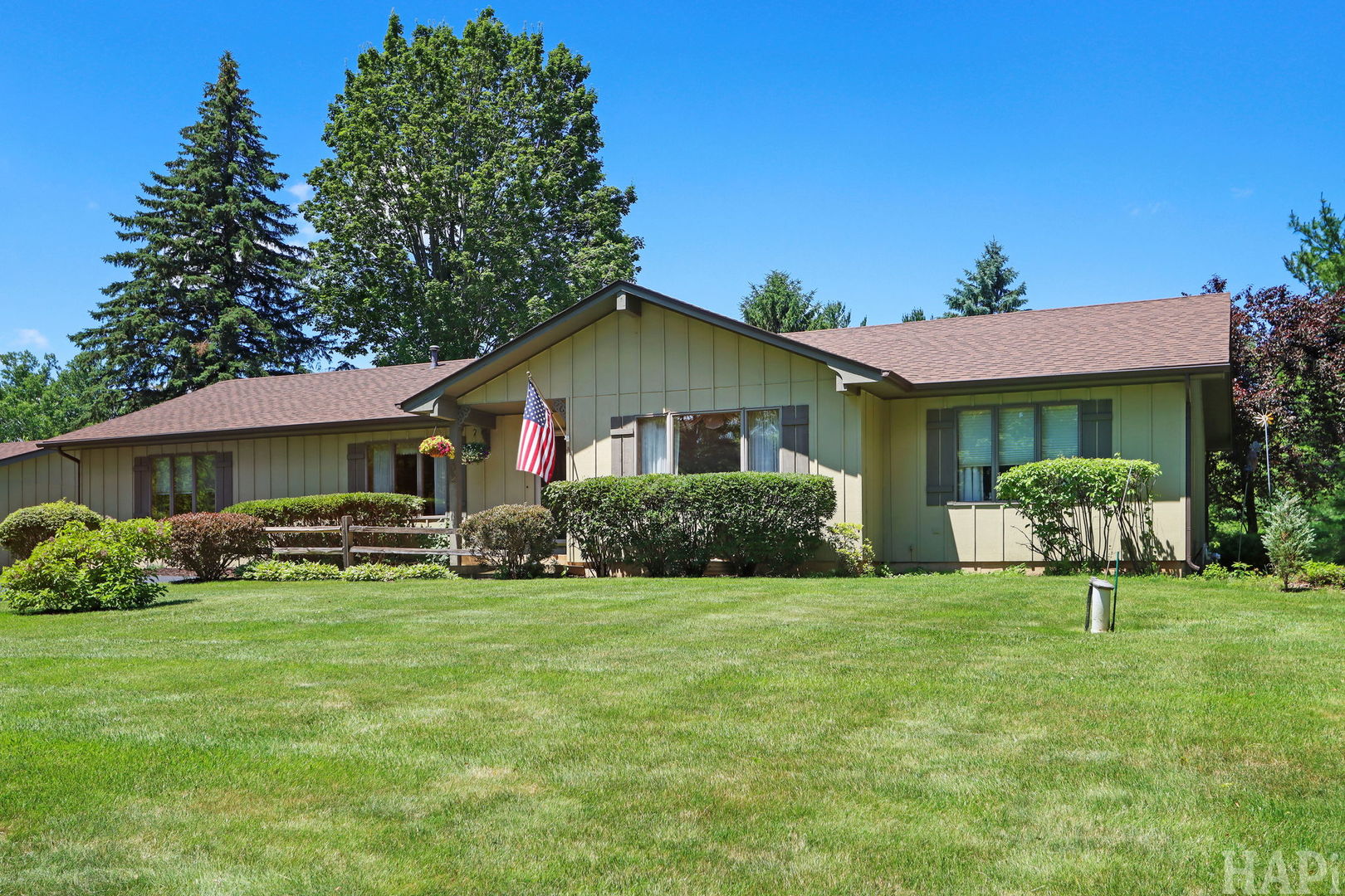 1702 Breezy Lawn Road Spring Grove, IL 60081 - Photo 1 of 33