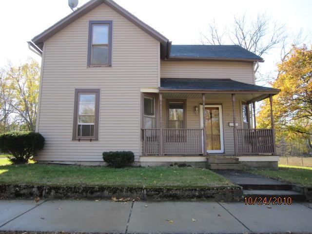 909 East Broadway Street Three Rivers, MI 49093 - Photo 1 of 2 Primary Photo