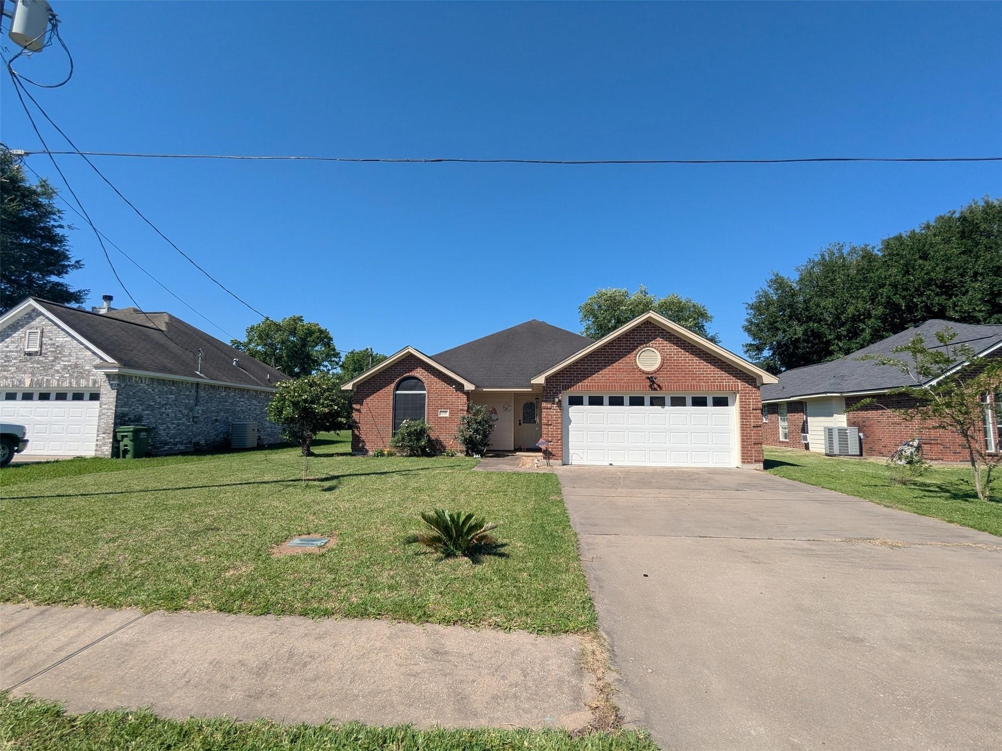 1035 North Colbert Street Dayton, TX 77535 - Photo 1 of 17 Welcome Home!