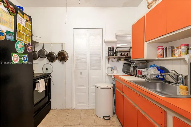 $799,900 | 811 Northwest 24th Court, Miami, FL 33125