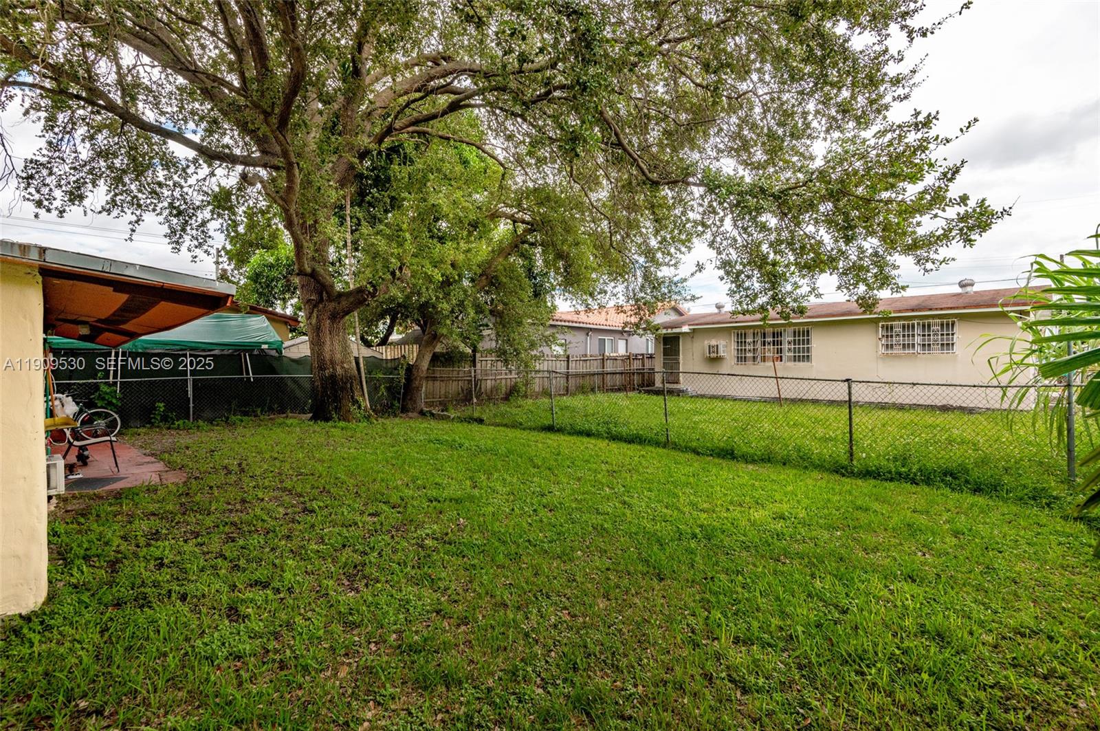 811 Northwest 24th Court Miami, FL 33125 - Photo 5 of 18 a view of a backyard