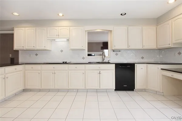 $3,200 | 101 Britain Road, Manlius, NY 13066