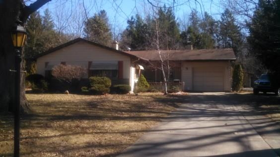 52036 Laurel Road South Bend, IN 46637 - Photo 2 of 17 Gallery Image 2