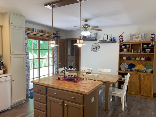 1303 Steward Road Steward, IL 60553 - Photo 7 of 33