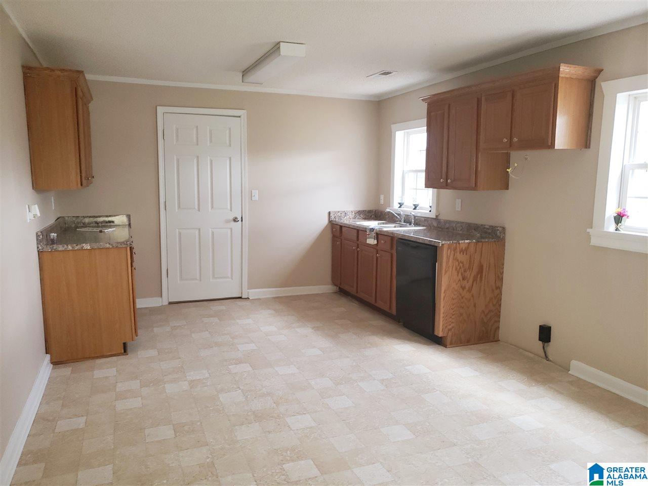 56346 Highway 231 Oneonta, AL 35121 - Photo 7 of 21