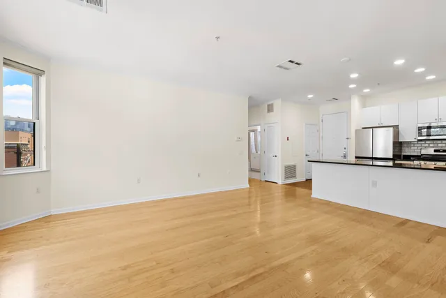 $825,000 | 1200 Grand Street, Unit 418, Hoboken, NJ 07030