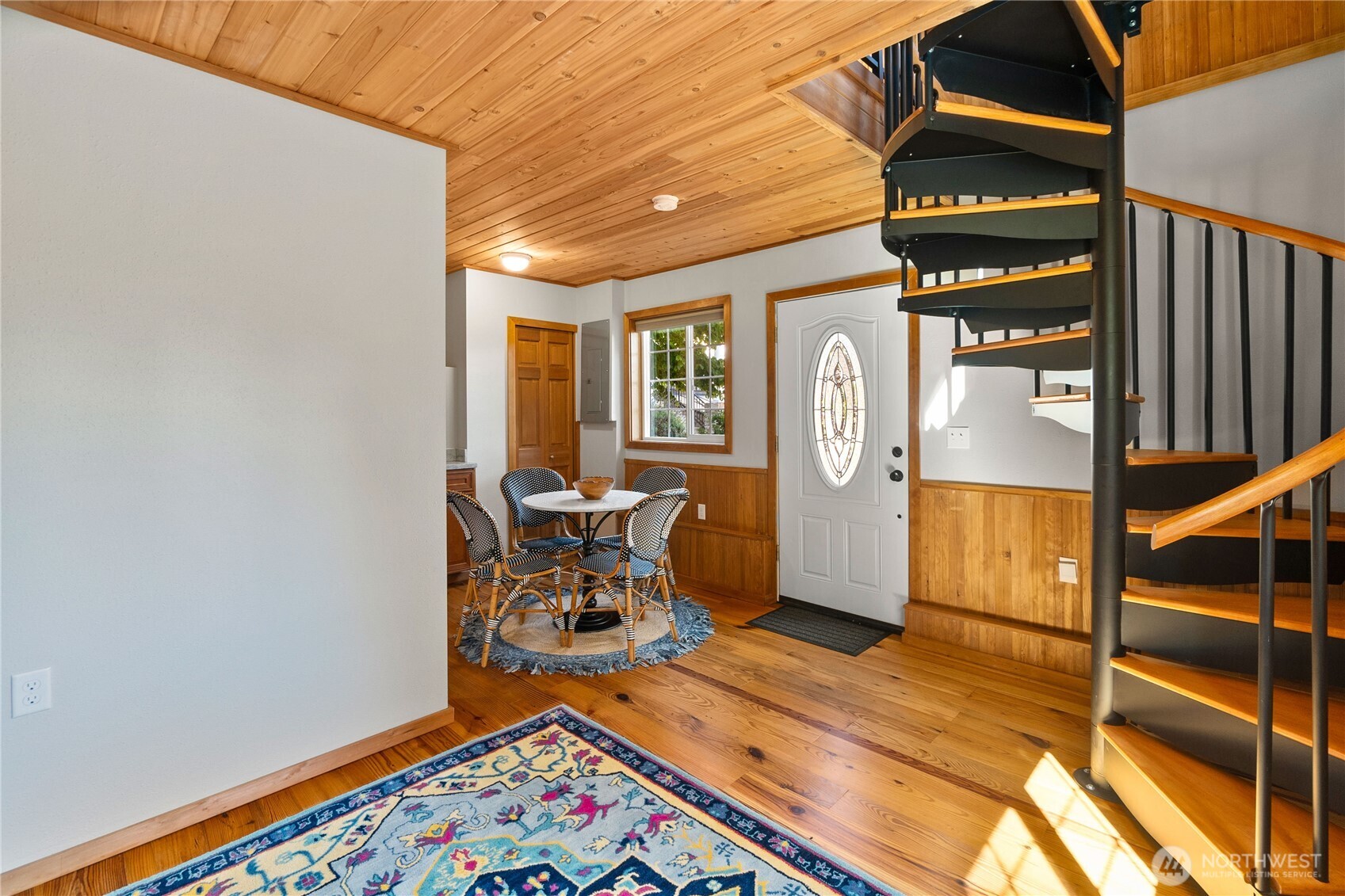 4346 Southwest 307th Street Federal Way, WA 98023 - Photo 35 of 40 a view of a lobby with furniture and staircase