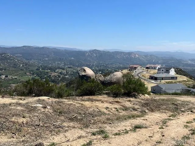 $2,043,900 | 2563 Woodland Heights Glen, Escondido, CA 92026