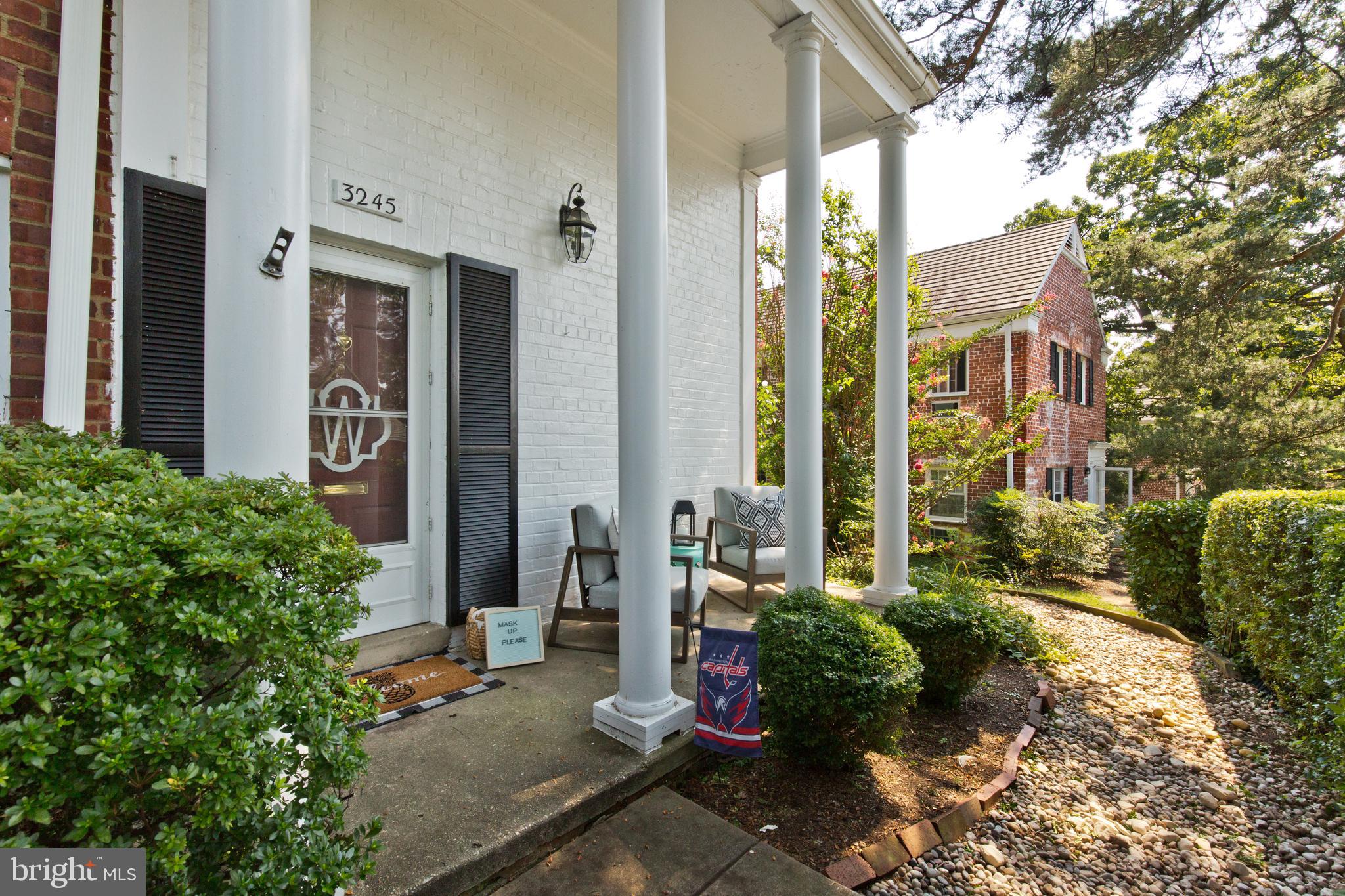 3245 Gunston Road Alexandria, VA 22302 - Photo 1 of 30