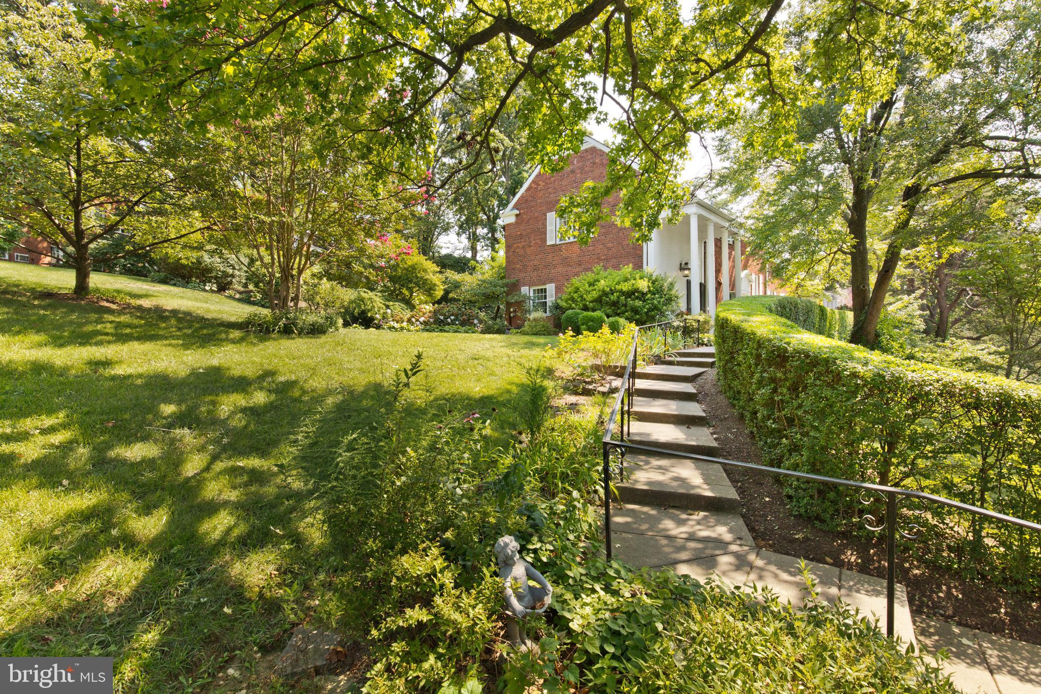 3245 Gunston Road Alexandria, VA 22302 - Photo 2 of 30