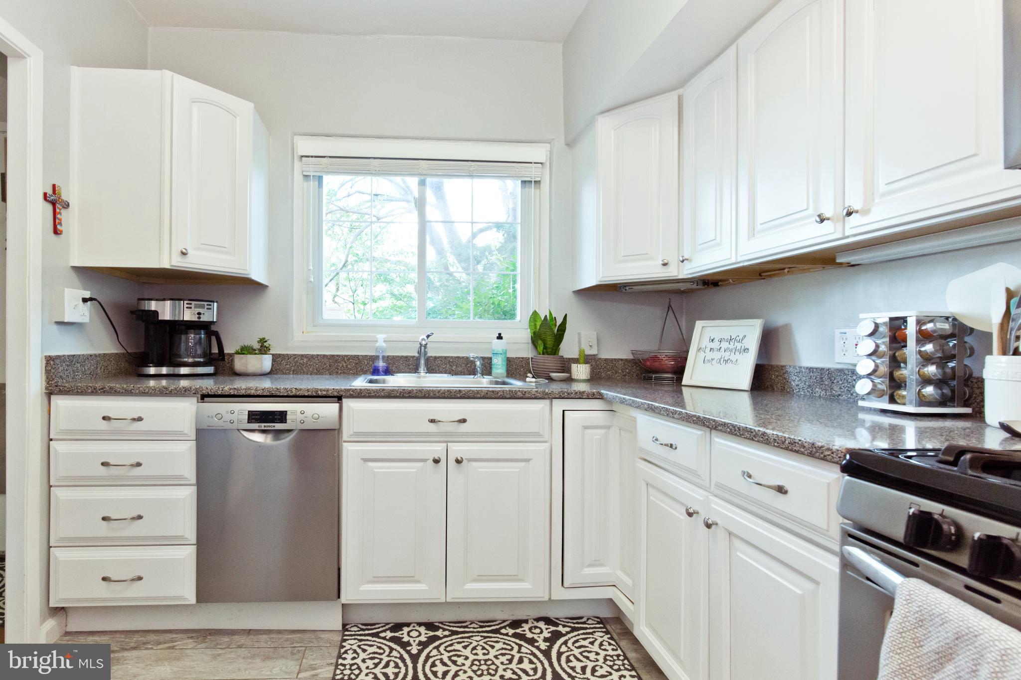 3245 Gunston Road Alexandria, VA 22302 - Photo 11 of 30