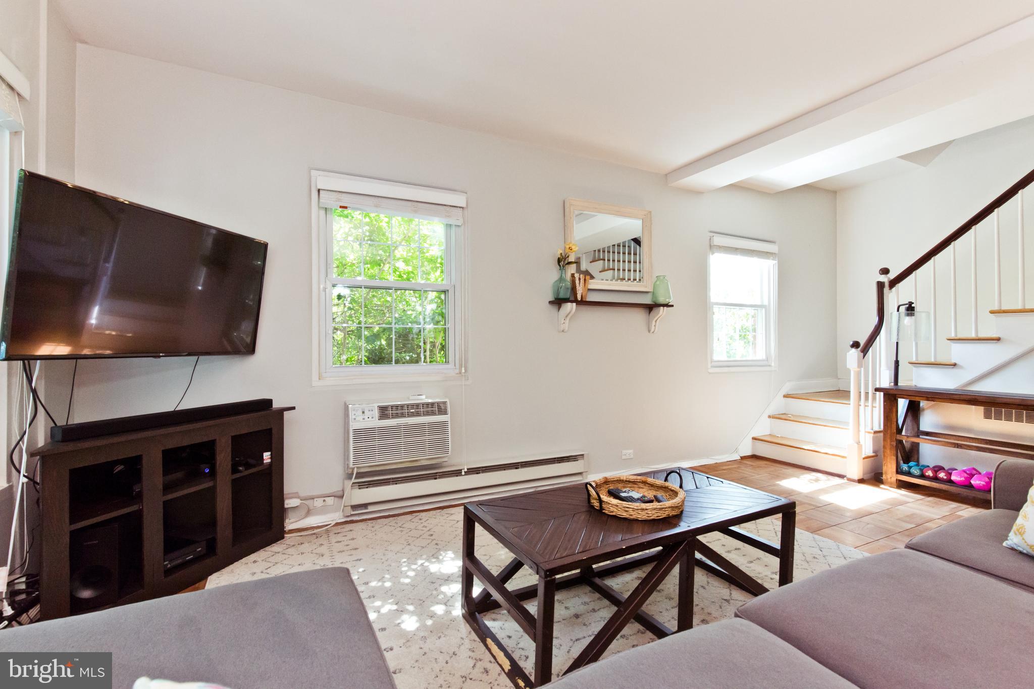 3245 Gunston Road Alexandria, VA 22302 - Photo 5 of 30
