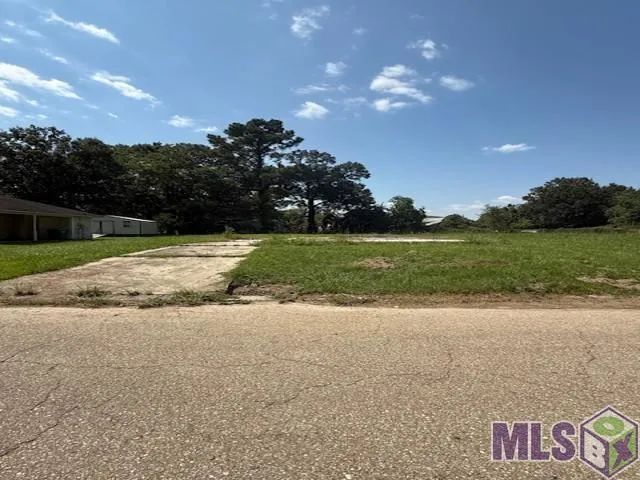 $29,000 | 801 Westfield Drive, Denham Springs, LA 70726