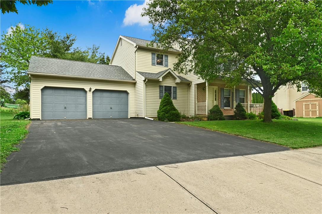 4245 Alder Road Bethlehem, PA 18020 - Photo 2 of 20