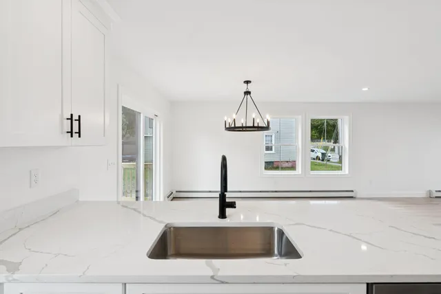 $599,000 | 447 Main Street, South Portland, ME 04106