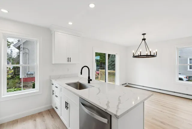 $599,000 | 447 Main Street, South Portland, ME 04106