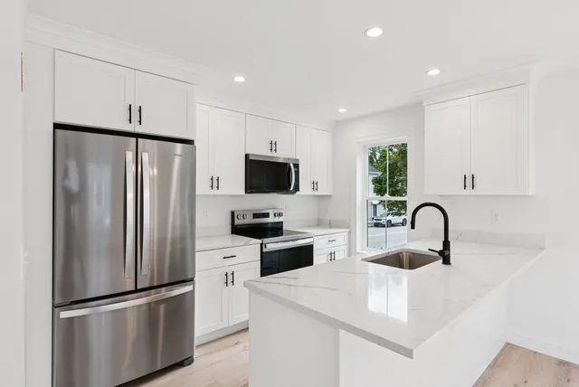 $599,000 | 447 Main Street, South Portland, ME 04106