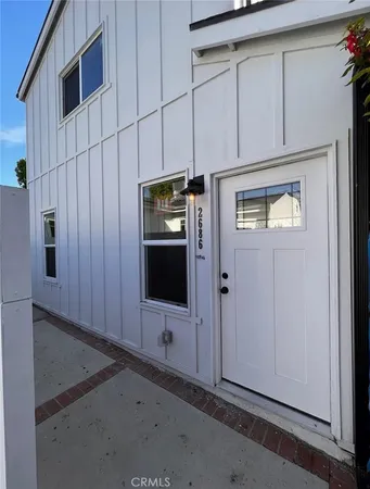 $4,695 | 2686 Greenfield Avenue, Los Angeles, CA 90064