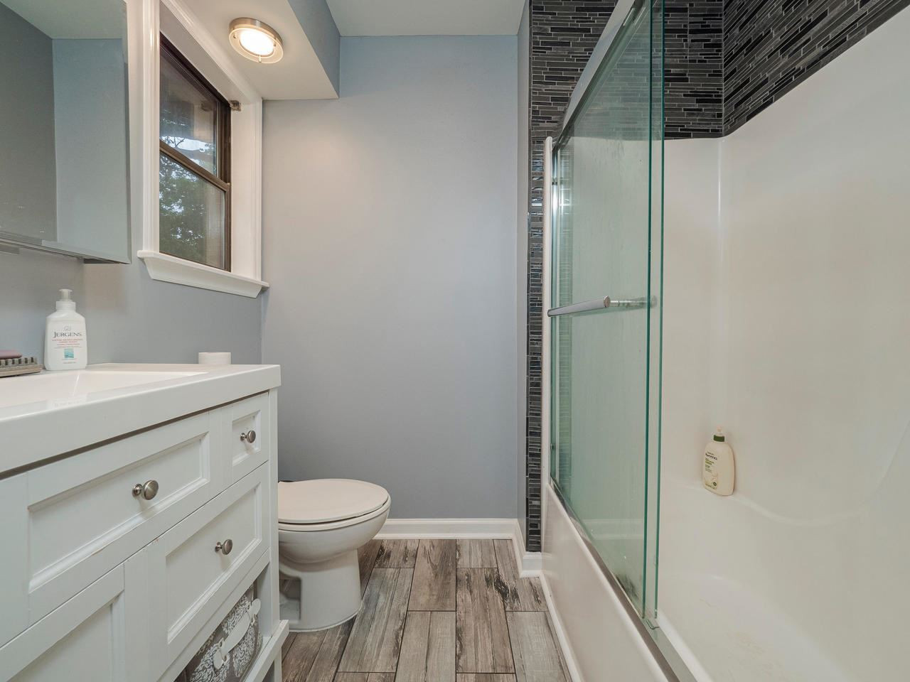 5406 Scenic View Lane Raleigh, NC 27612 - Photo 20 of 27 Master Bath