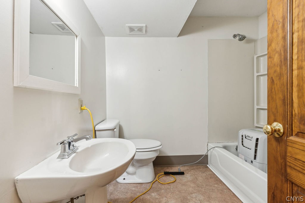 384 Kingdom Road Volney, NY 13126 - Photo 40 of 49