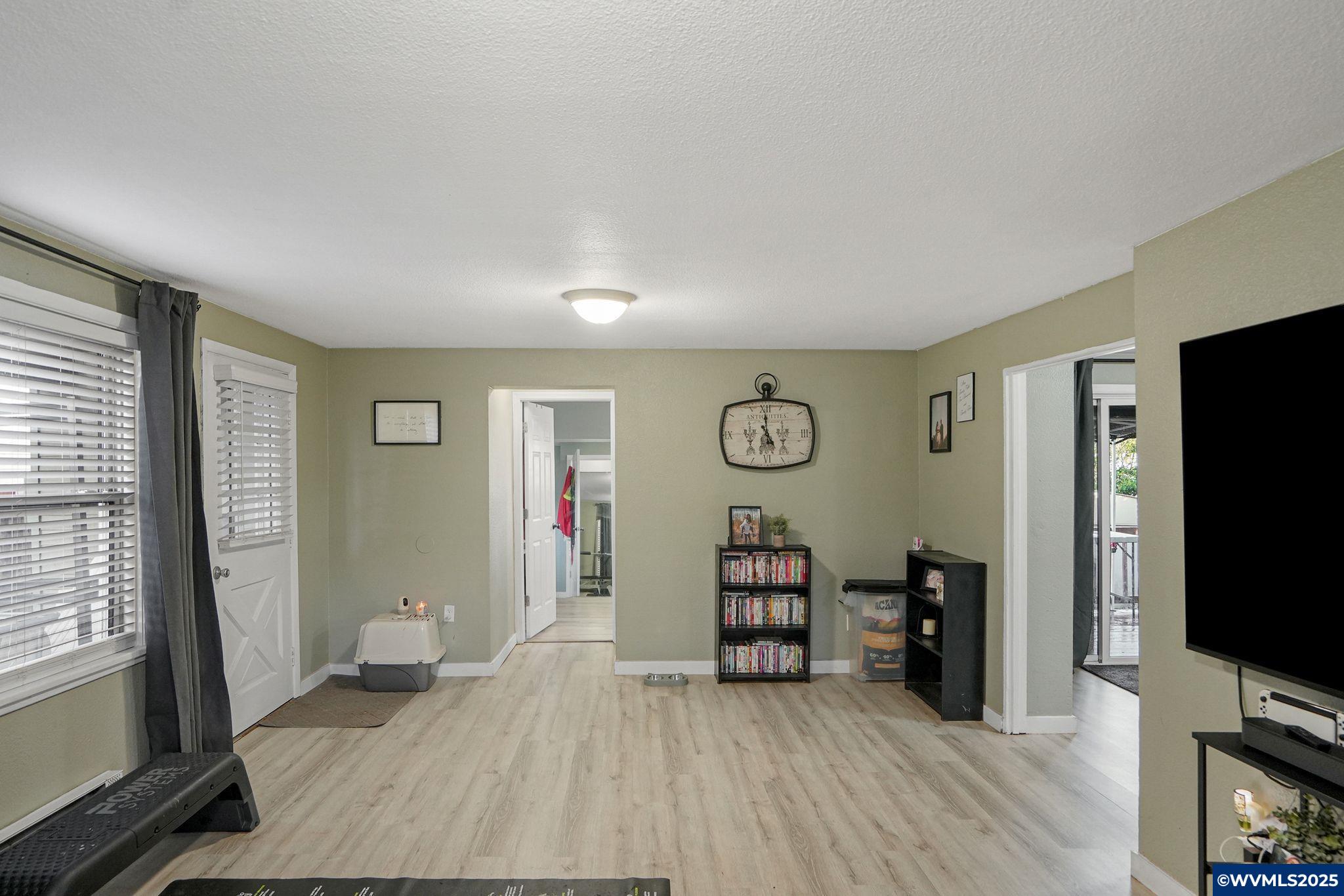 4018 Lone Oak Road Southeast Salem, OR 97302 - Photo 18 of 26 Gallery Image 18