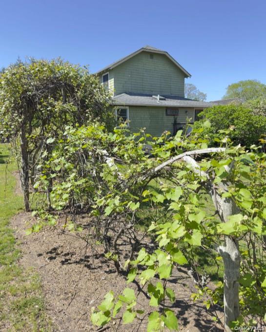 127 Inlet Road Hampton Bays, NY 11946 - Photo 5 of 26