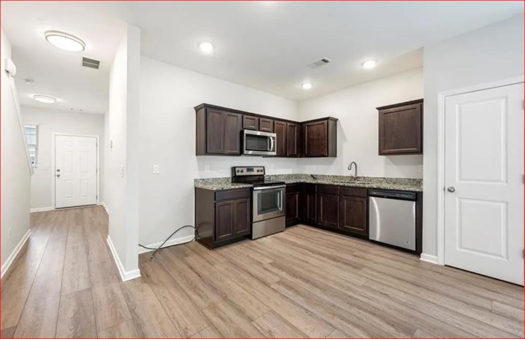 3107 Tarian Way Decatur, GA 30034 - Photo 3 of 13