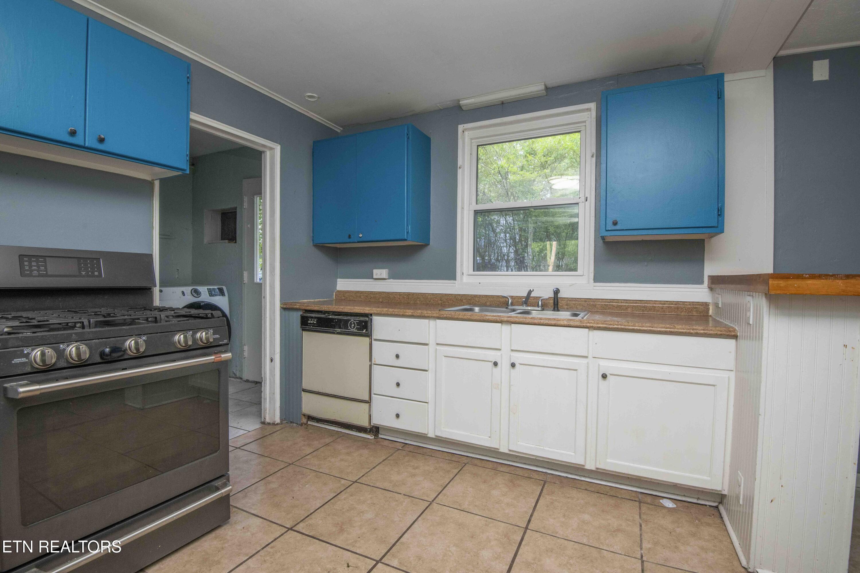 191 Manhattan Avenue Oak Ridge, TN 37830 - Photo 11 of 41 kitchen 4_1