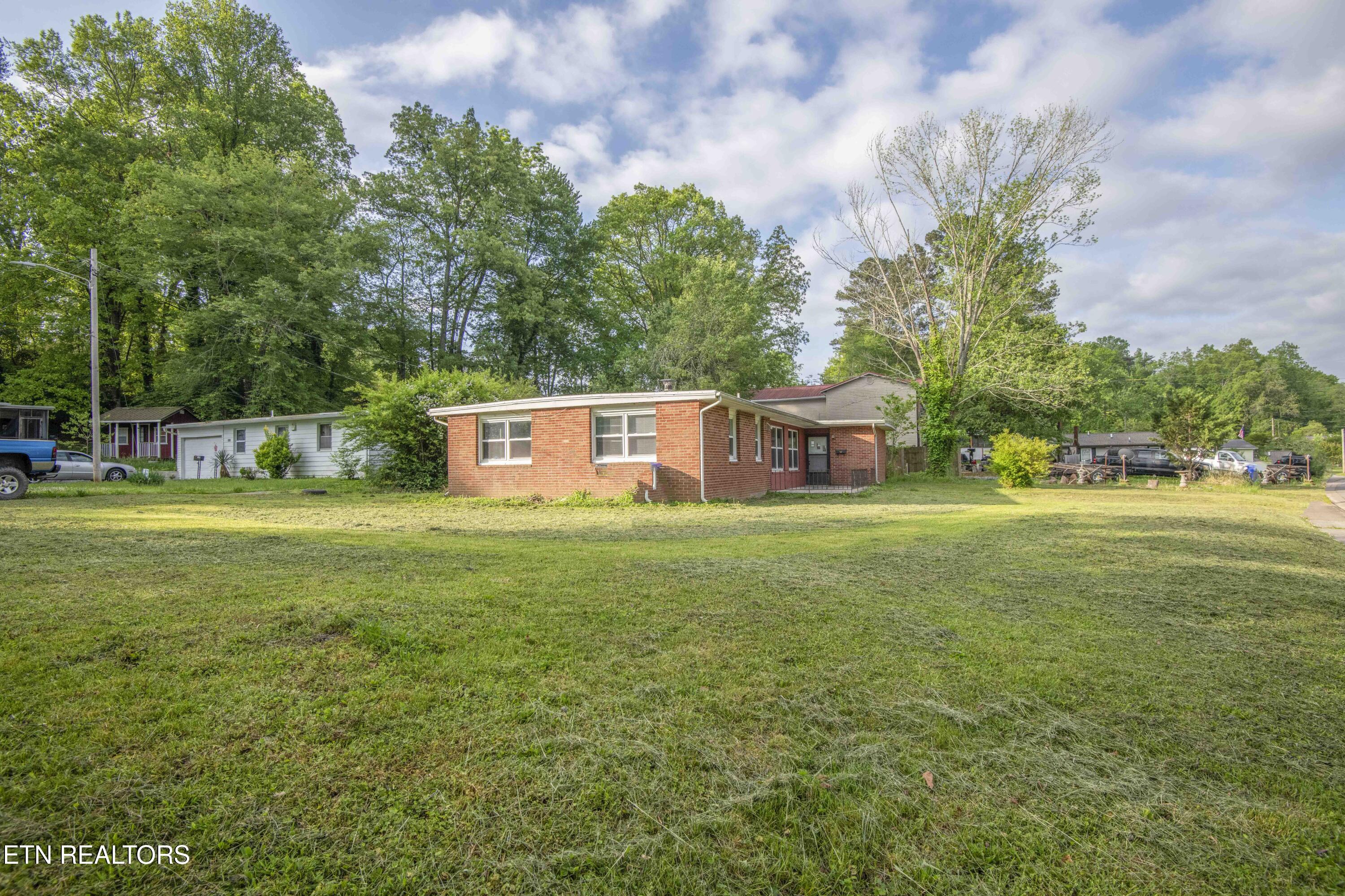 191 Manhattan Avenue Oak Ridge, TN 37830 - Photo 40 of 41 yard 1_1