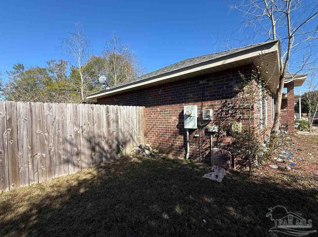8826 Bluebell Street Milton, FL 32583 - Photo 4 of 25 a view of outdoor space