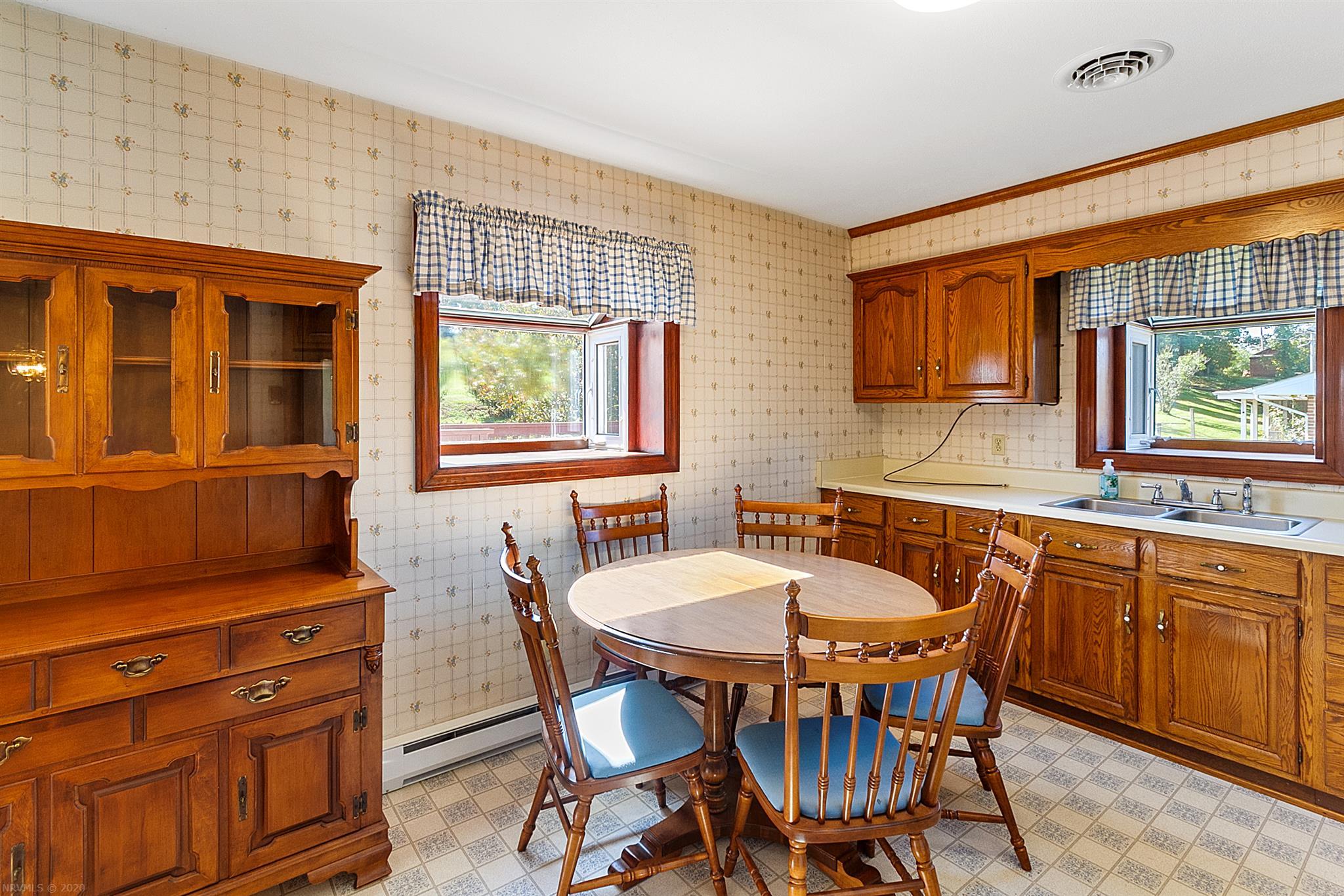 7791 Brandon Road Radford, VA 24141 - Photo 17 of 53 Gallery Image 17