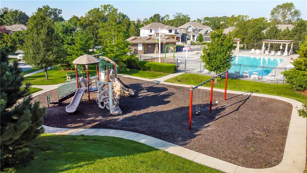 16785 South Ripley Street Olathe, KS 66062 - Photo 40 of 43