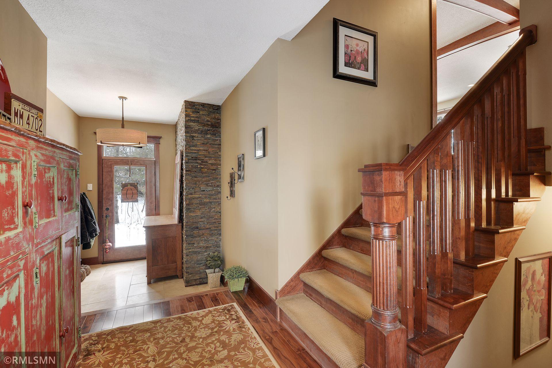 24735 Glen Road Shorewood, MN 55331 - Photo 5 of 38