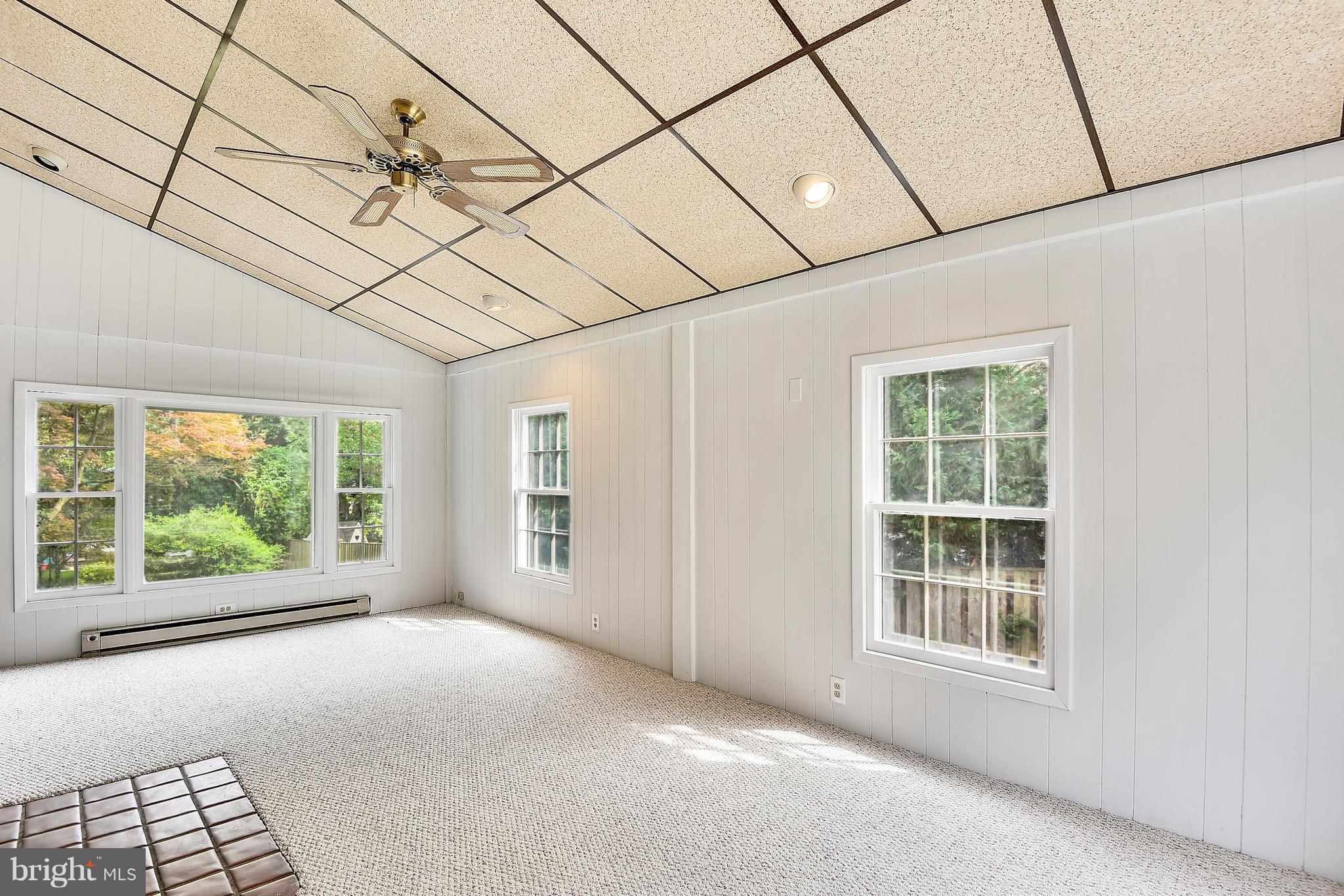 9619 Sutherland Road Silver Spring, MD 20901 - Photo 6 of 29 Interior (General)