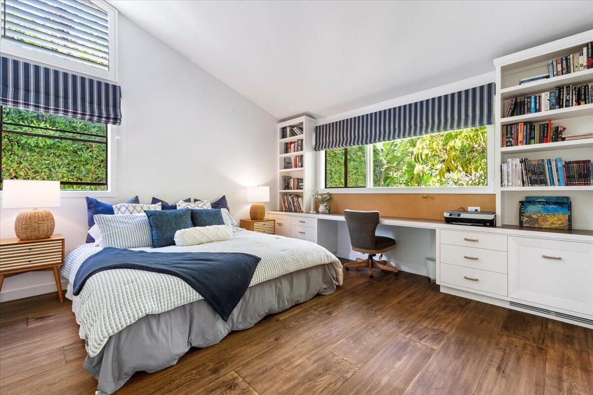 624 Las Alturas Road Santa Barbara, CA 93103 - Photo 13 of 22 19-624 Las Alturas Rd Interior-37