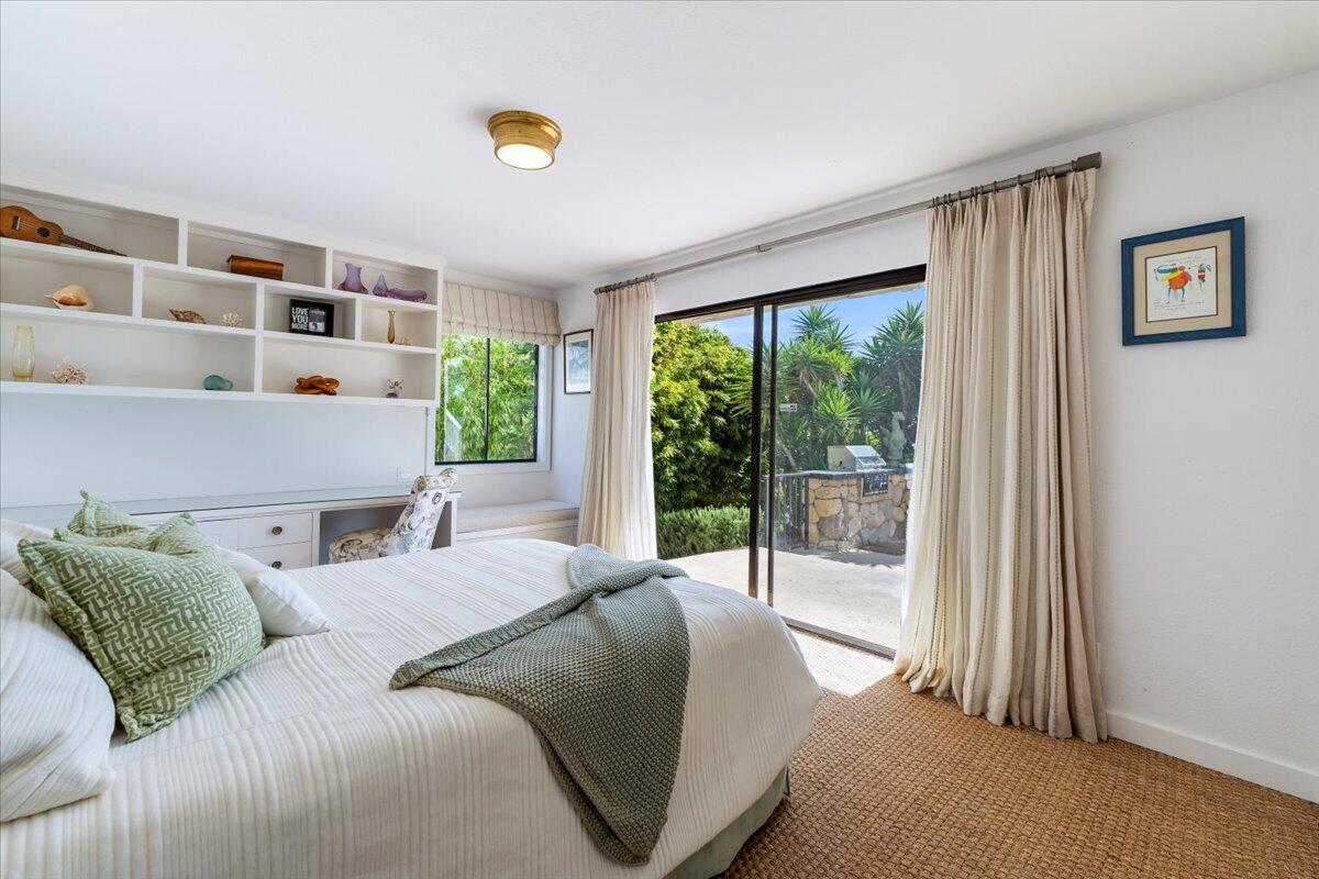 624 Las Alturas Road Santa Barbara, CA 93103 - Photo 16 of 22 22-624 Las Alturas Rd Interior-43