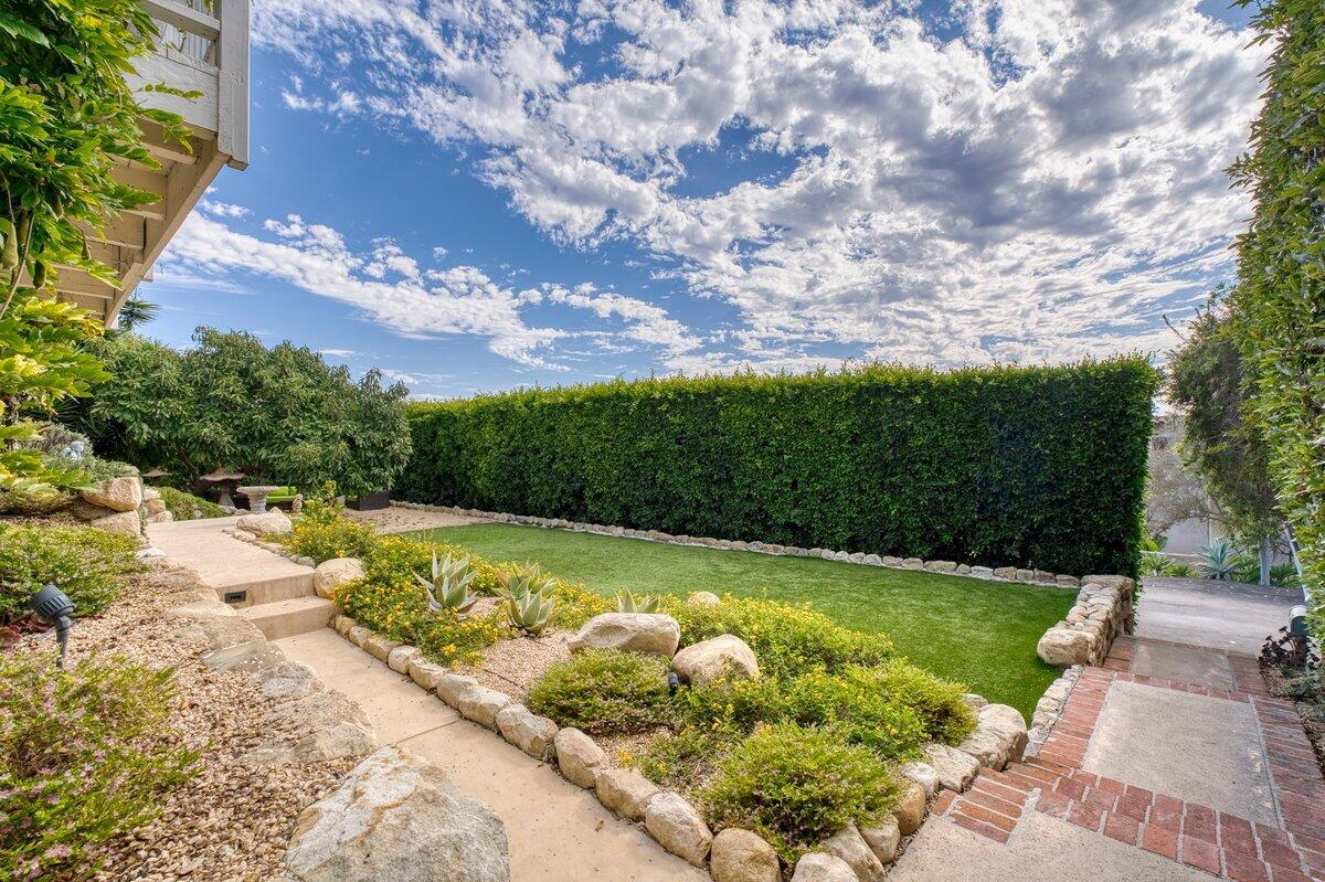 624 Las Alturas Road Santa Barbara, CA 93103 - Photo 19 of 22 624 Las Alturas Rd Exterior-16