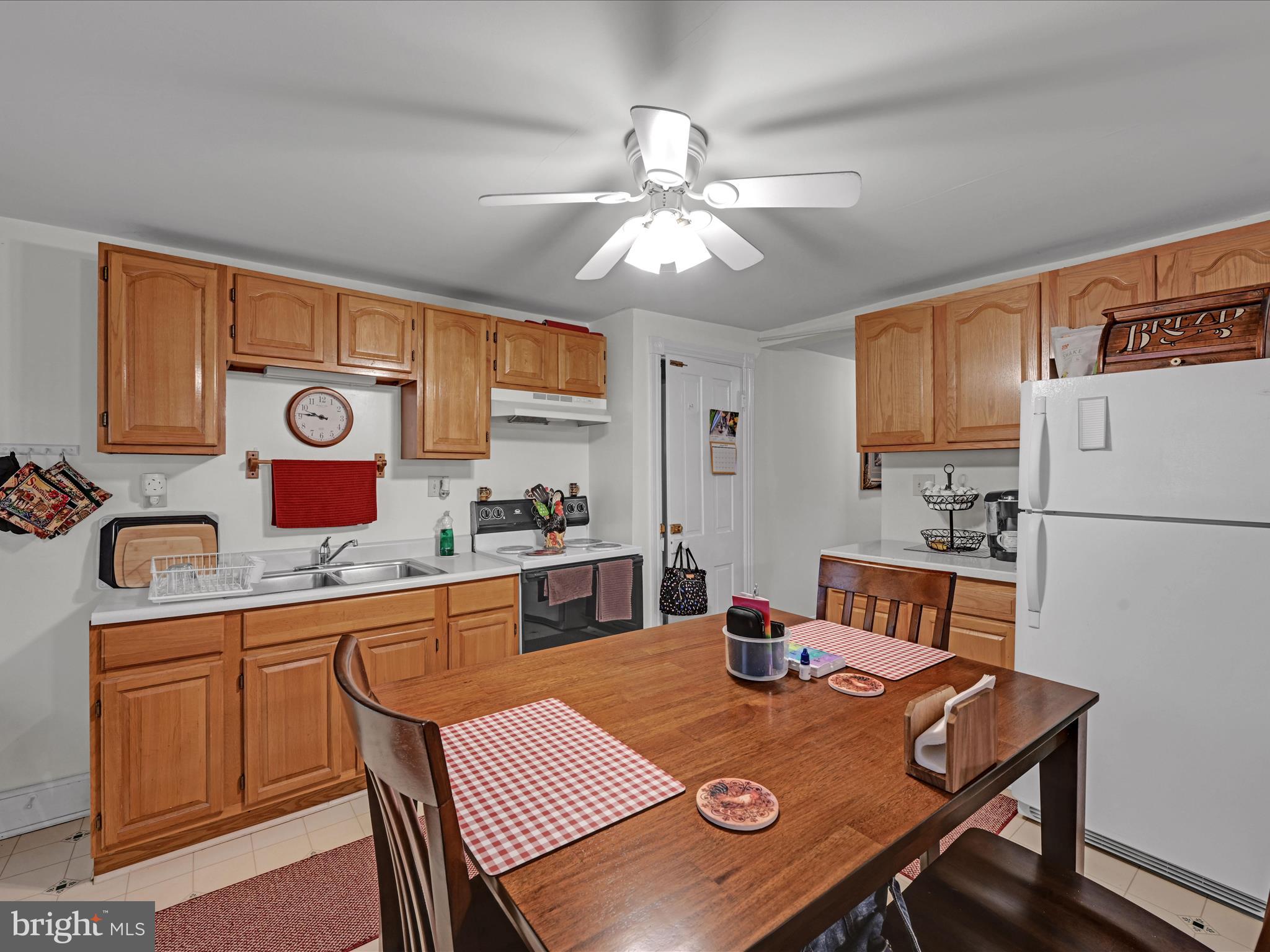 1939 Long Run Road Schuylkill Haven, PA 17972 - Photo 14 of 48 Apartment 3