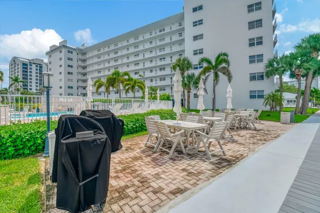 $4,800 | 3100 South Ocean Boulevard, Unit 312, Highland Beach, FL 33487