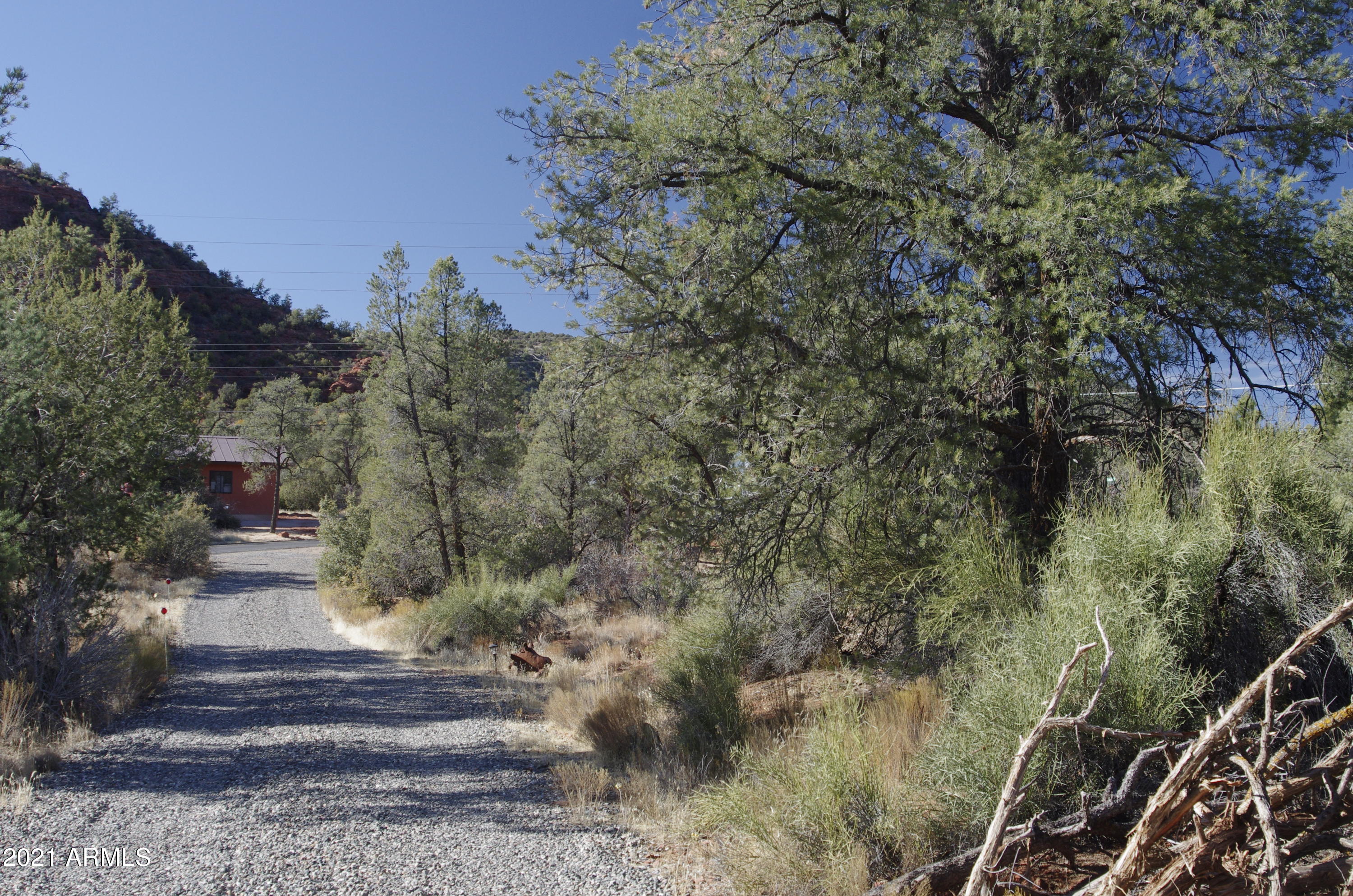 1890 W Red Rock Loop RD