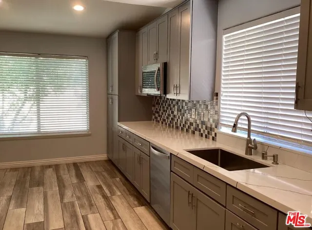 $3,000 | 2657 Sandstone Court, Palmdale, CA 93551